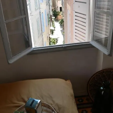 Charmante maison de village au cœur de Biot Hébergement de vacances Biot