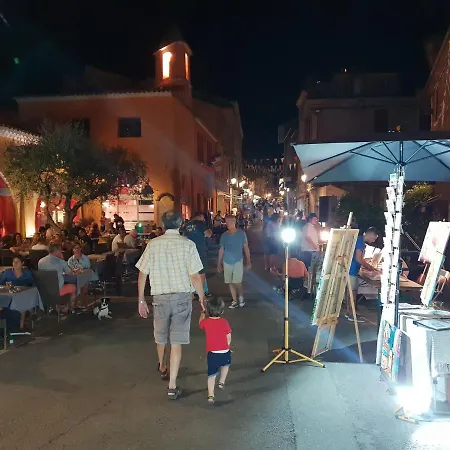 Charmante maison de village au cœur de Biot Hébergement de vacances *